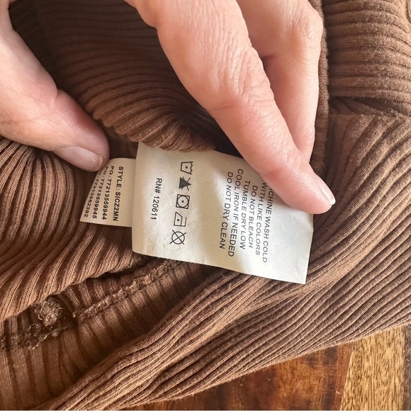 STOIC Long Sleeve Base Layer Shirt cropped medium ribbed cotton - Picture 6 of 7